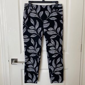 Anthropologie Cartonnier Black White Leaf Pattern Charlie Trouser Ankle Pants, 4